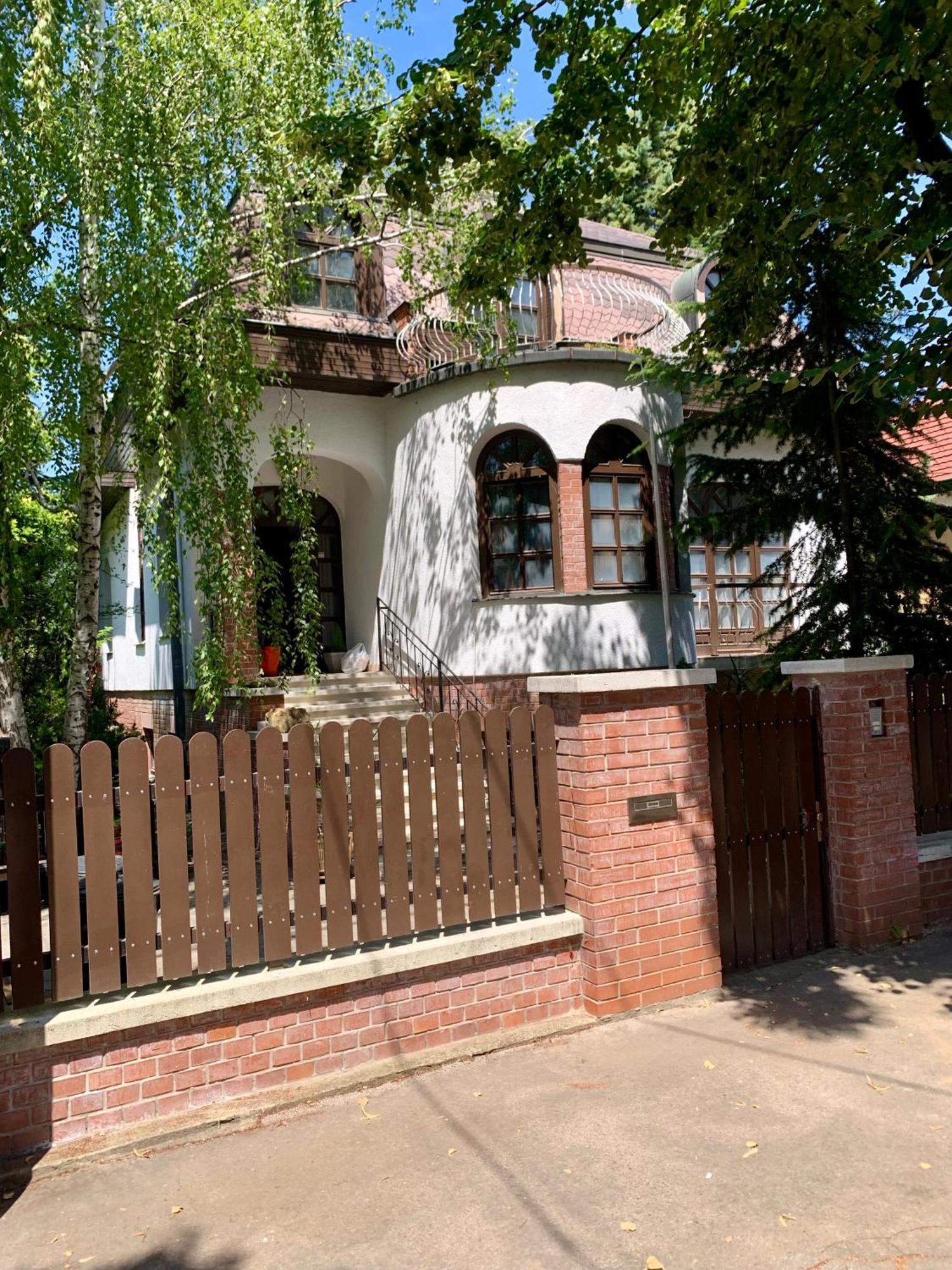 Villa Butterfly Budapest Esterno foto